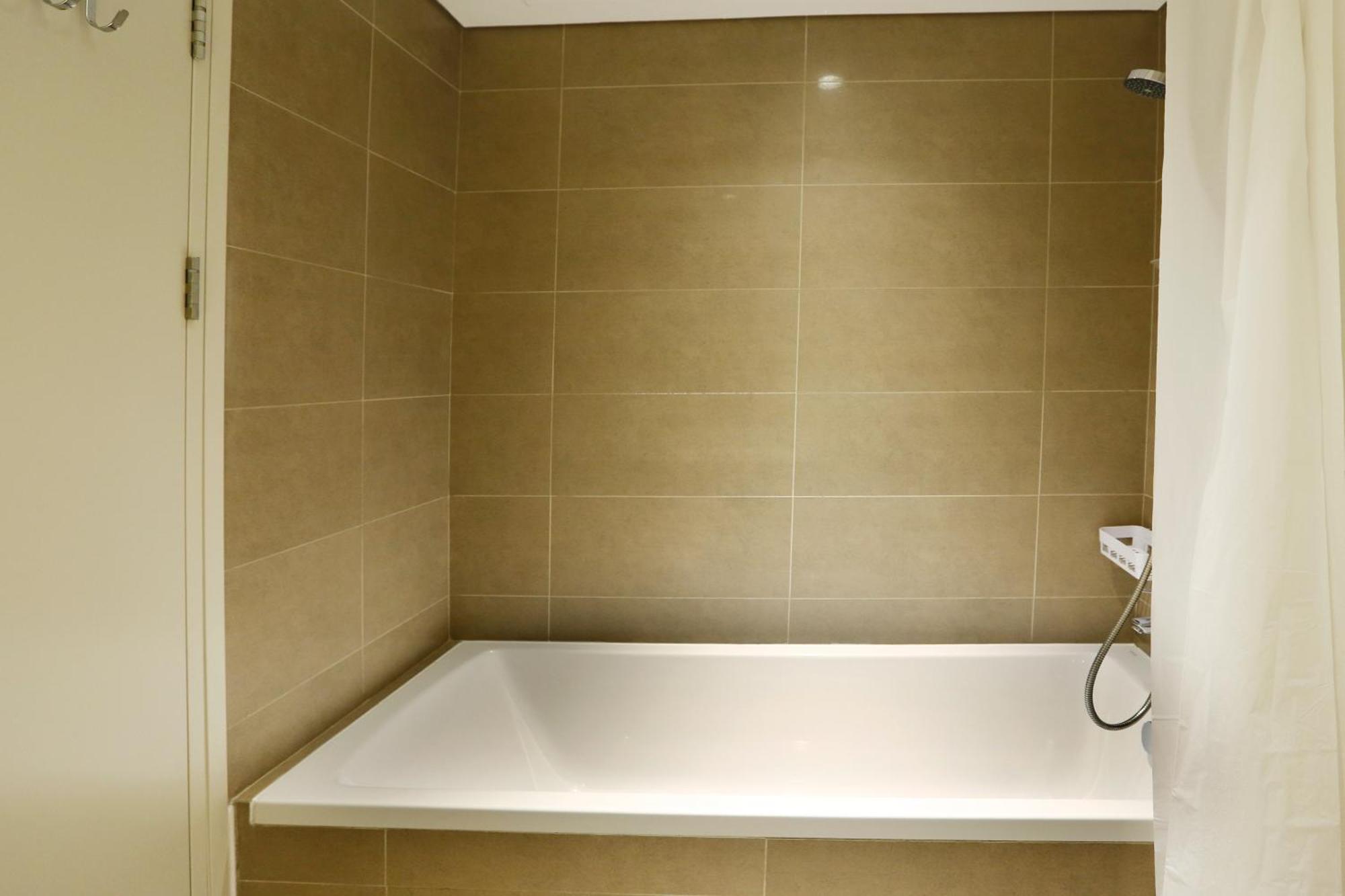 Brown Stone - Hills Mall Appartement *